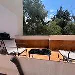 Chic & Cheerful - 2 Bedroom In St Julians Сент Джулианс