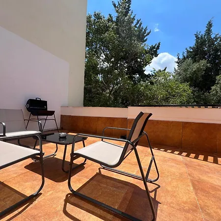 Chic & Cheerful - 2 Bedroom In St Julians San Giuliano