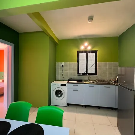 Chic & Cheerful - 2 Bedroom In St Julians Апартаменты *