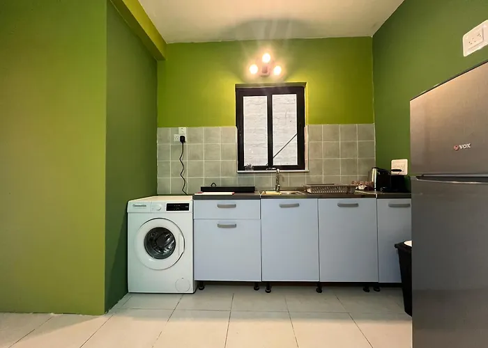Apartamento Chic & Cheerful - 2 Bedroom In St Julians