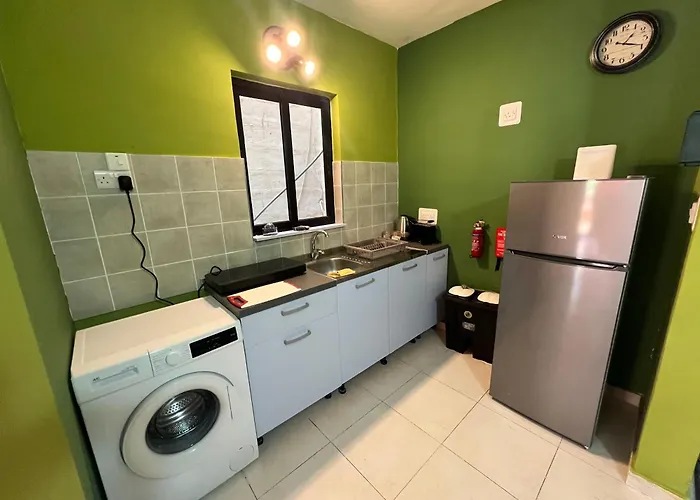 Chic & Cheerful - 2 Bedroom In St Julians * San Giuliano