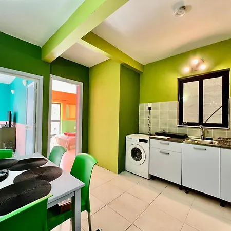 Chic & Cheerful - 2 Bedroom In St Julians Appartement *